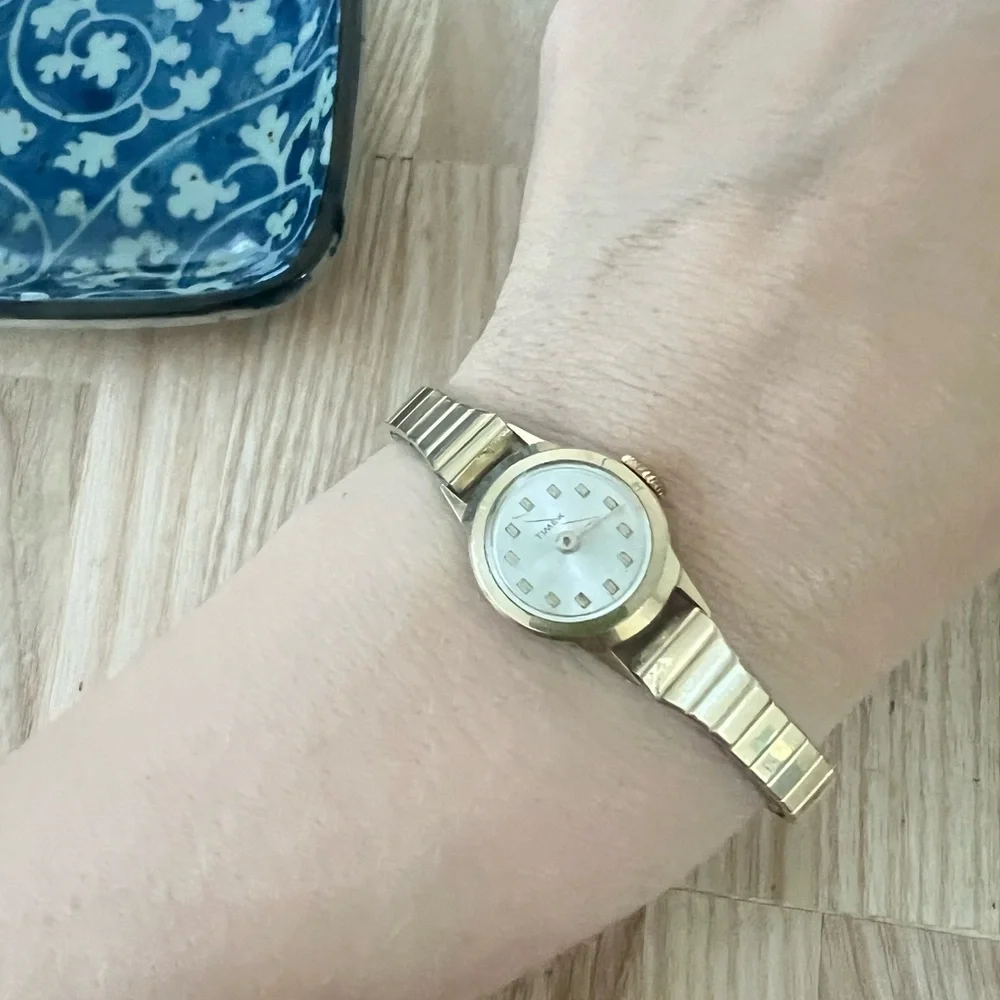 Vintage Timex ladies gold tone mechanical winding dress watch